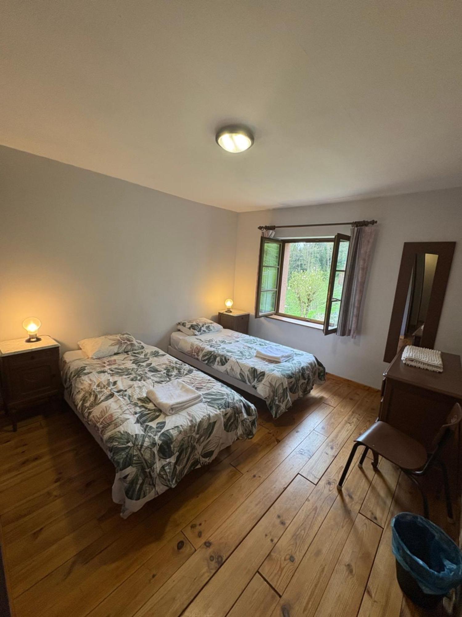 La Belle Charbonniere Hotel La Grande Fosse Стая снимка